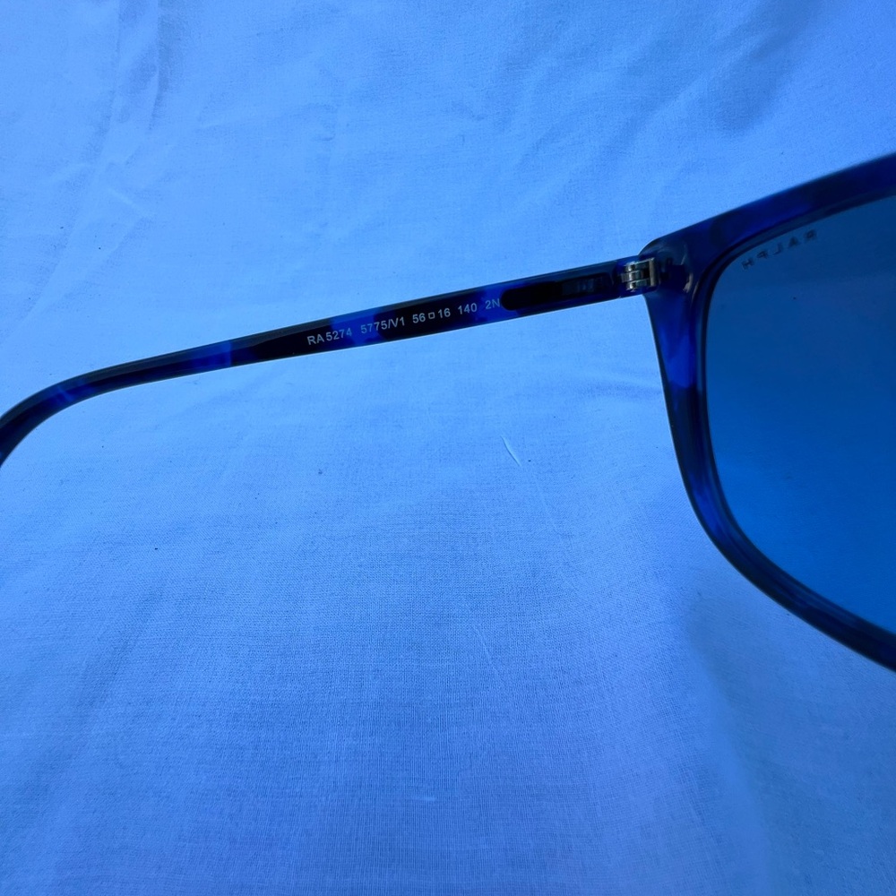 Ralph Lauren Black Sunglasses with Case - Picture 6 of 7